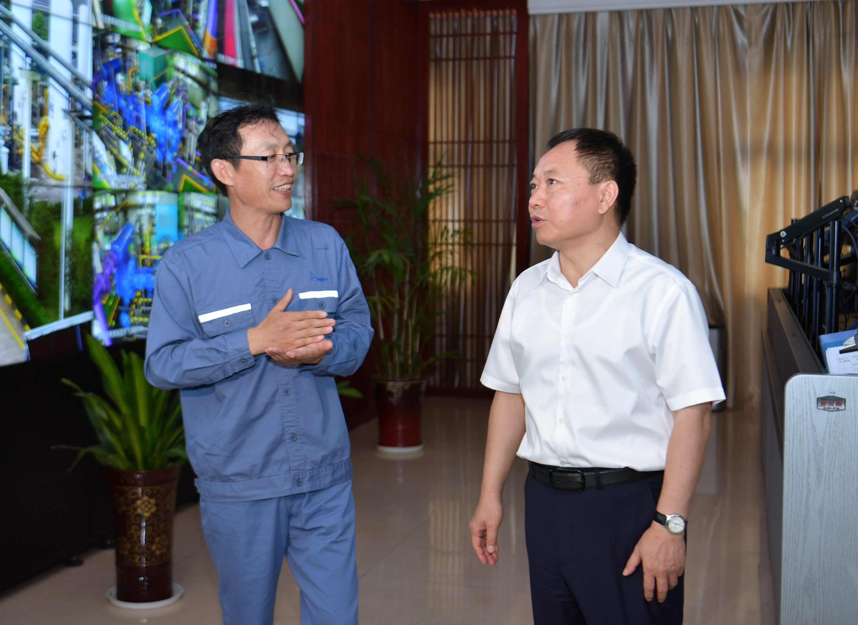 Anhui Governor Li Guoying pays a visit to Sennics Anhui